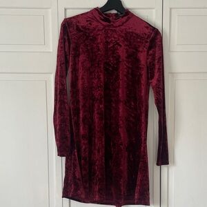 Forever 21 Velvet Long Sleeve Dress in Deep Red‎